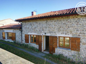 Gîte Essertines-en-Châtelneuf, 3 pièces, 6 personnes - FR-1-496-16